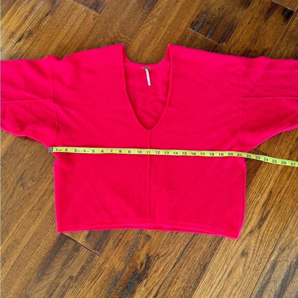 Free People Solitaire Cashmere V neck Sweater in gorgeous bright color size S - Picture 6 of 10